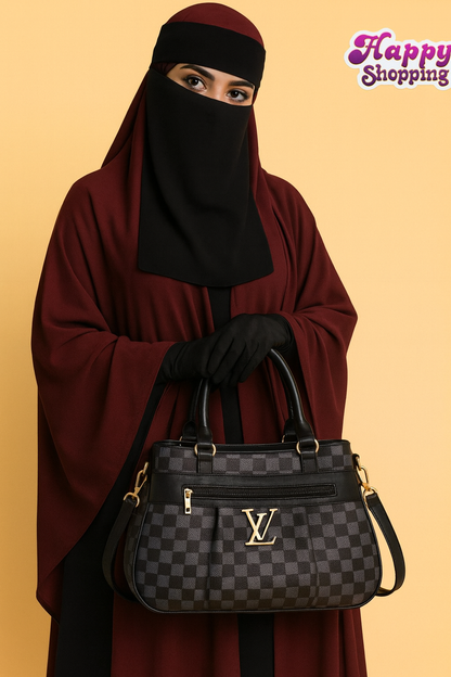 Premium Dark Black Shoulder Bag – Must-Have For Fashion Lovers