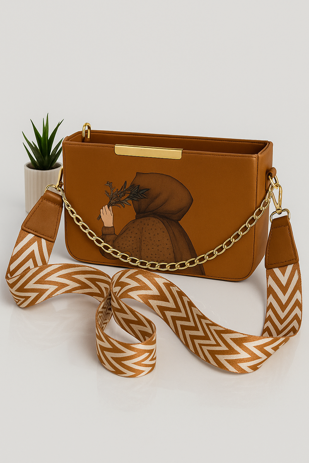 Elegant Chain Crossbody Bag – Floral Lady Design - Hijaab Bag