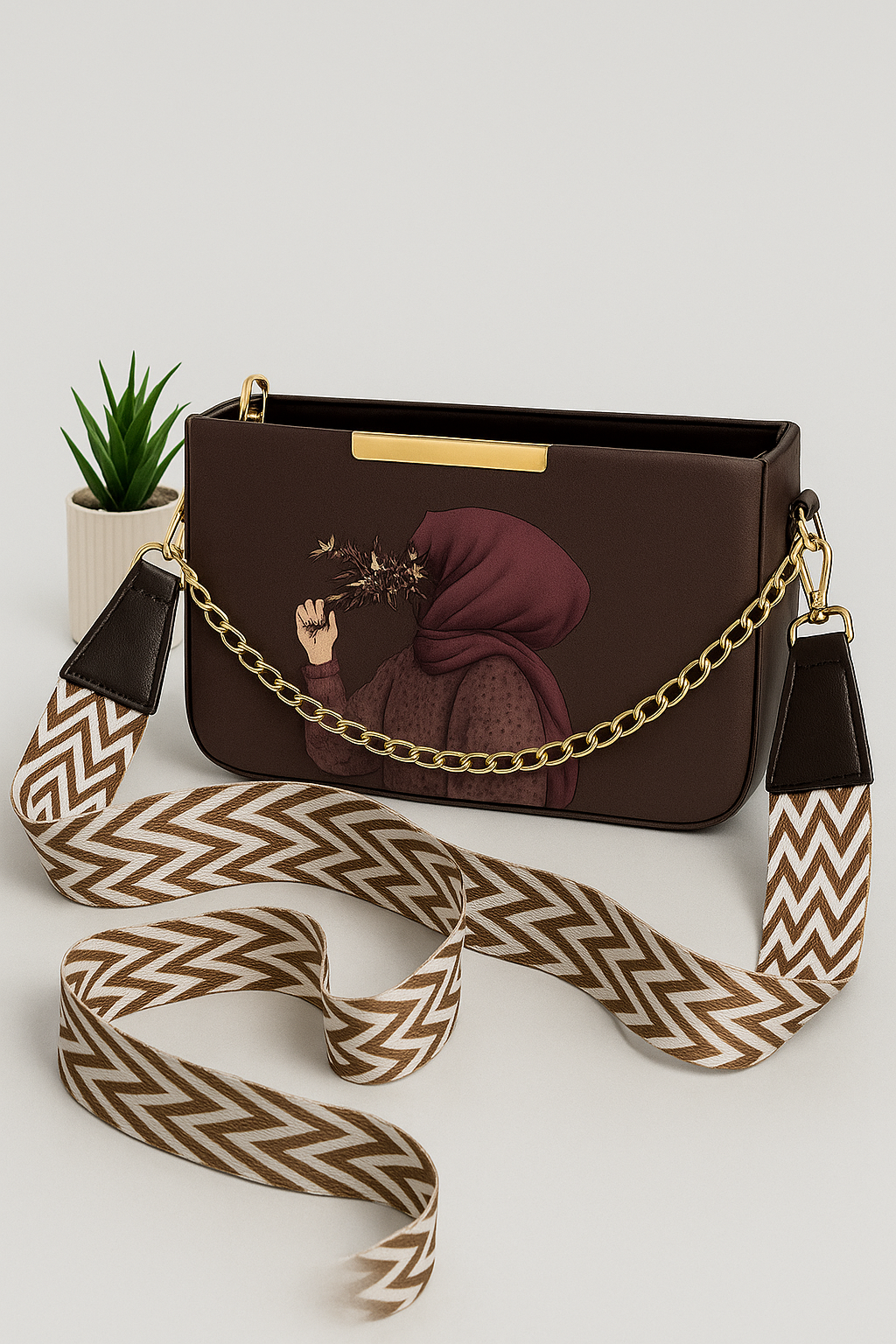 Elegant Chain Crossbody Bag – Floral Lady Design - Hijaab Bag