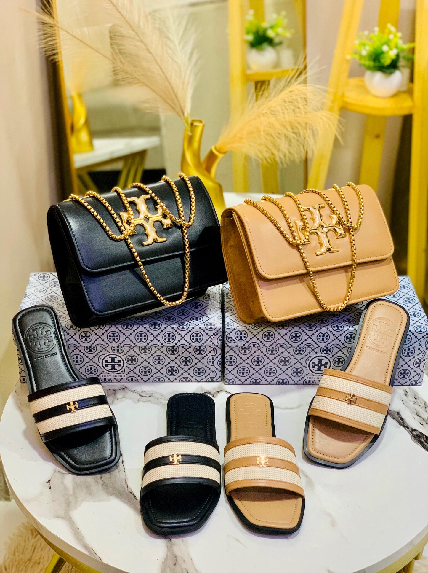 Tory Burch Slipper + Torch Burch CrossBody Bag 💼