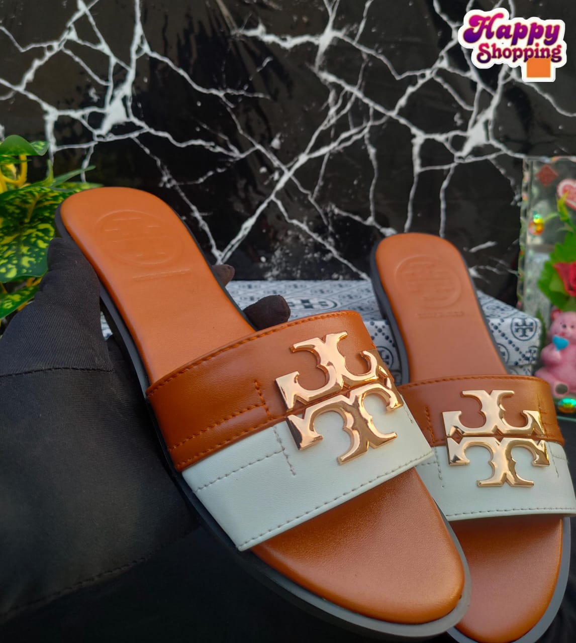 Tory Burch Flat Slippers – Premium Quality with Brand Box