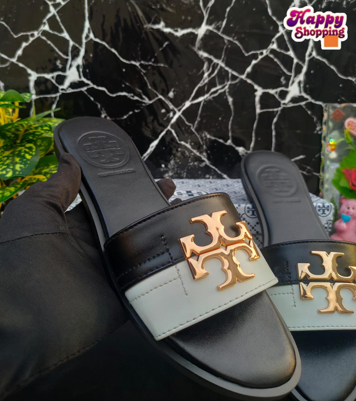 Tory Burch Flat Slippers – Premium Quality with Brand Box